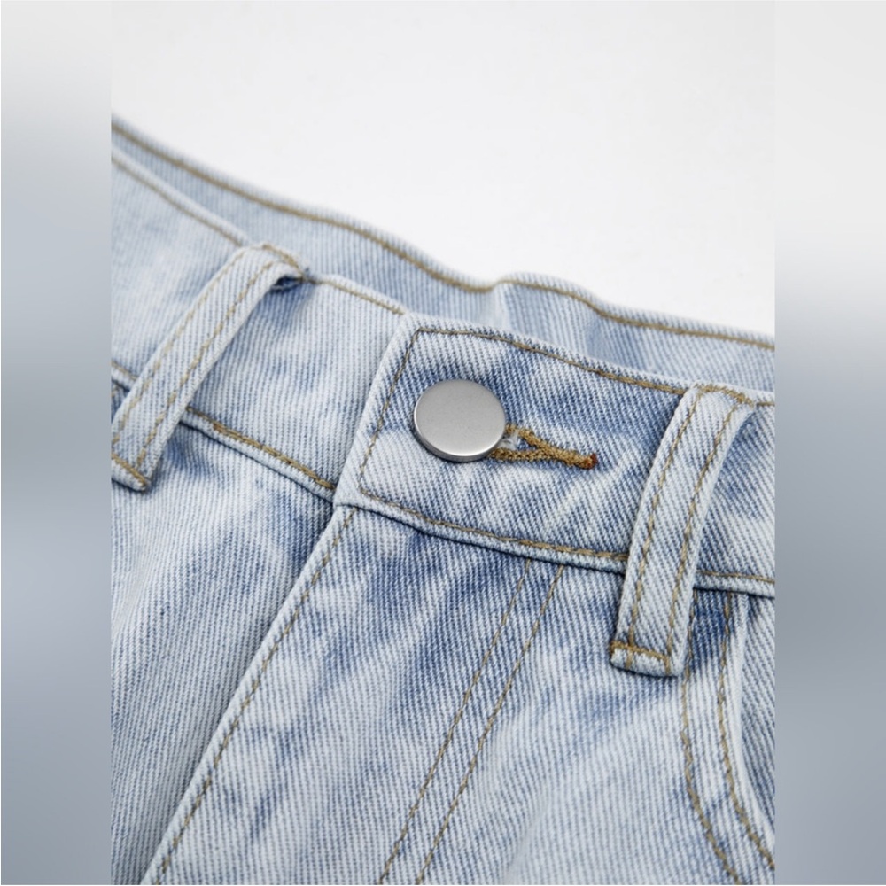 Light wash blue denim jeans- straight leg raw hem perfect closet essential jeans - Picture 10 of 12